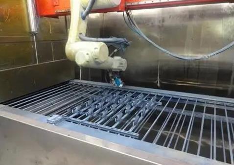 mold atomizing